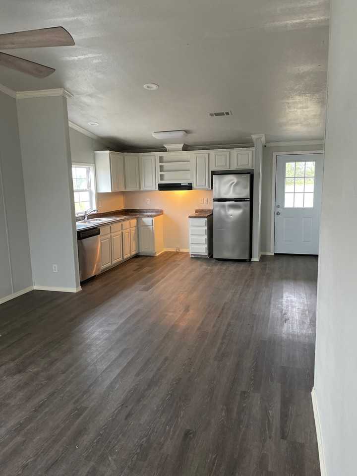3460 W Highway 199 #3460 - Photo 2 of 11