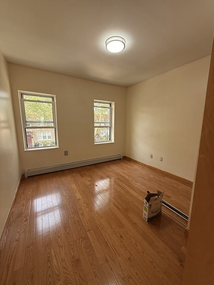 1534 East 32nd Street #2f