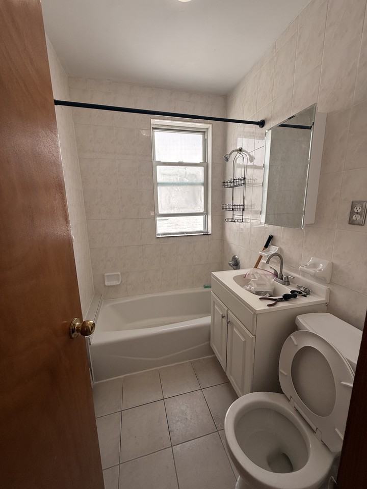 1534 East 32nd Street #2f - Photo 6 of 6