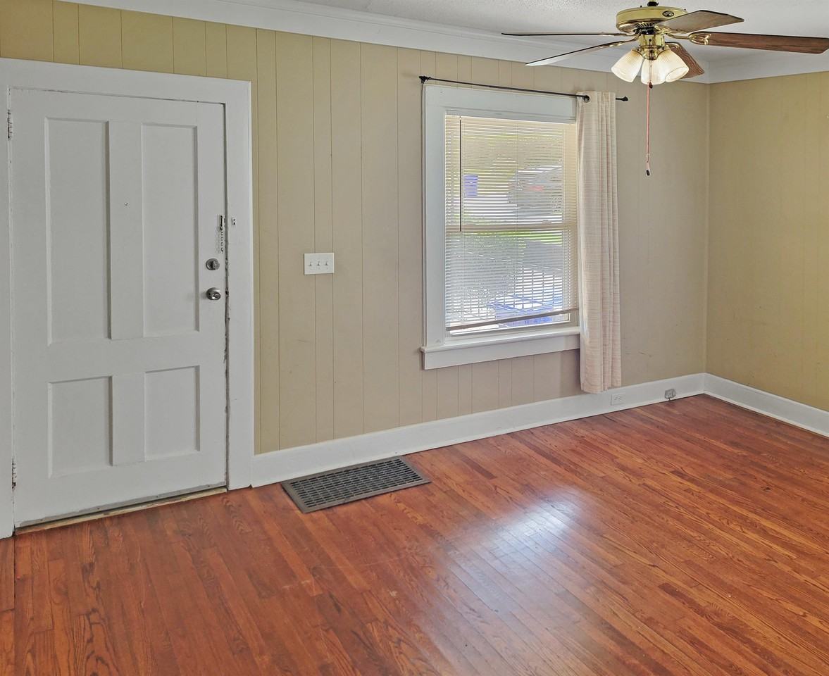 6 Elm St #A - Photo 2 of 8