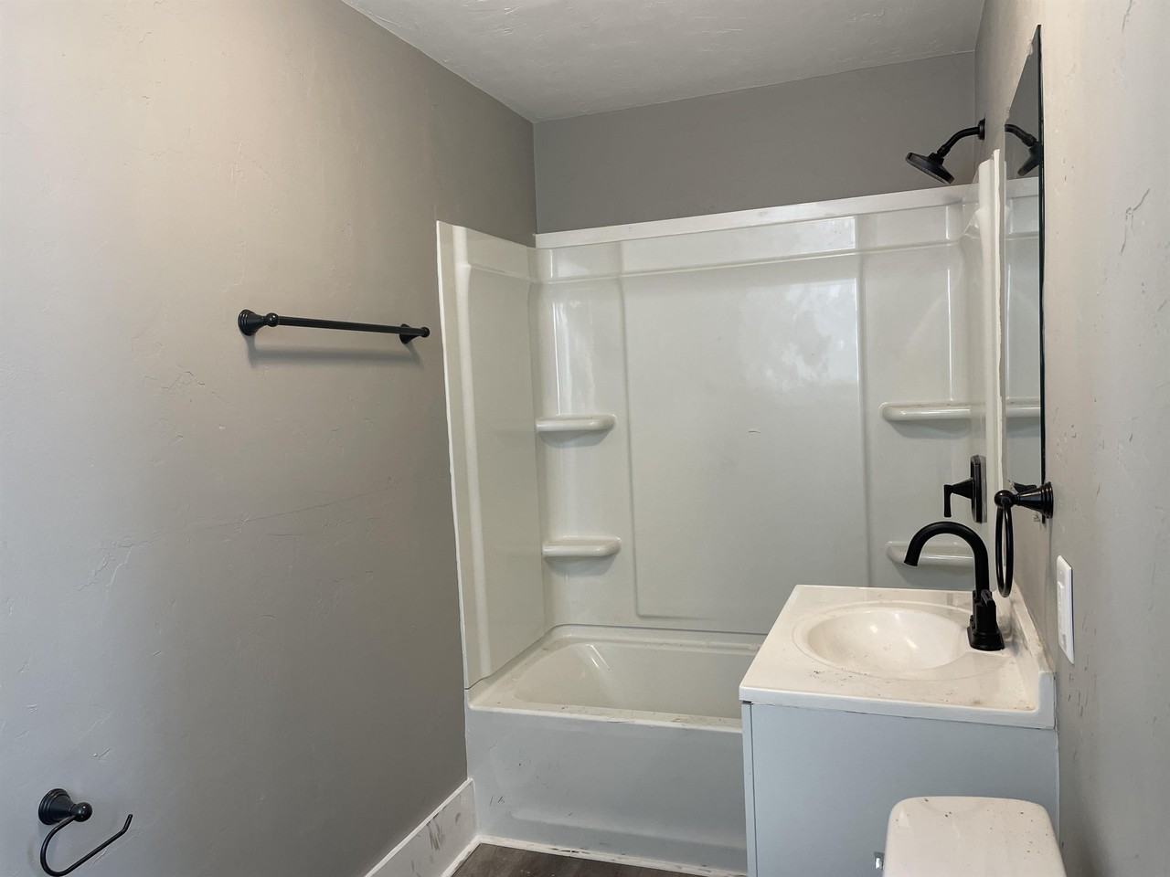 312 Broad St Lowr - Photo 7 of 16