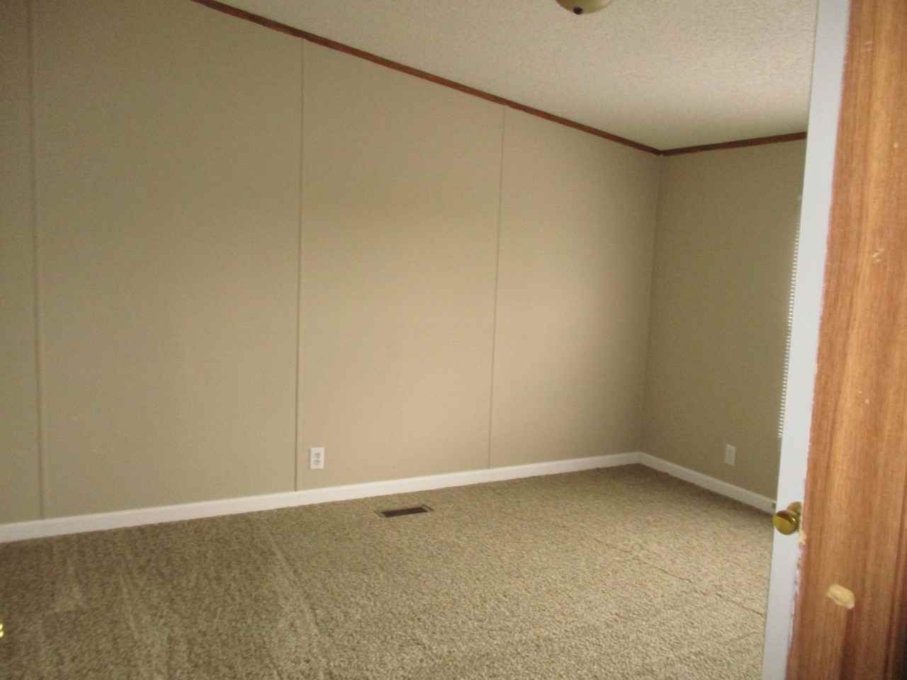 192 Zackary St #1 - Photo 5 of 12