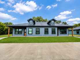 1213 Oak Dr #101 - Photo 1 of 1