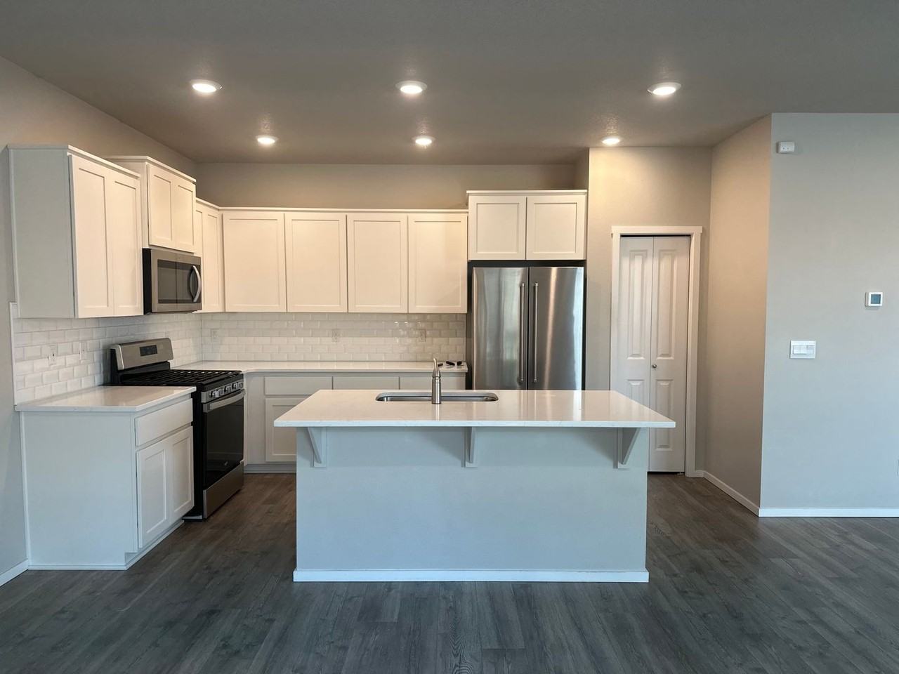 20629 Se Gemstone Ave - Photo 6 of 23