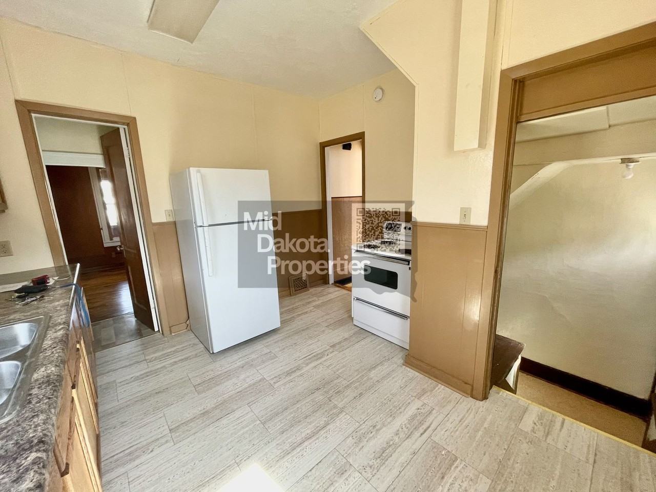 801 W 5th Ave - Photo 4 of 19