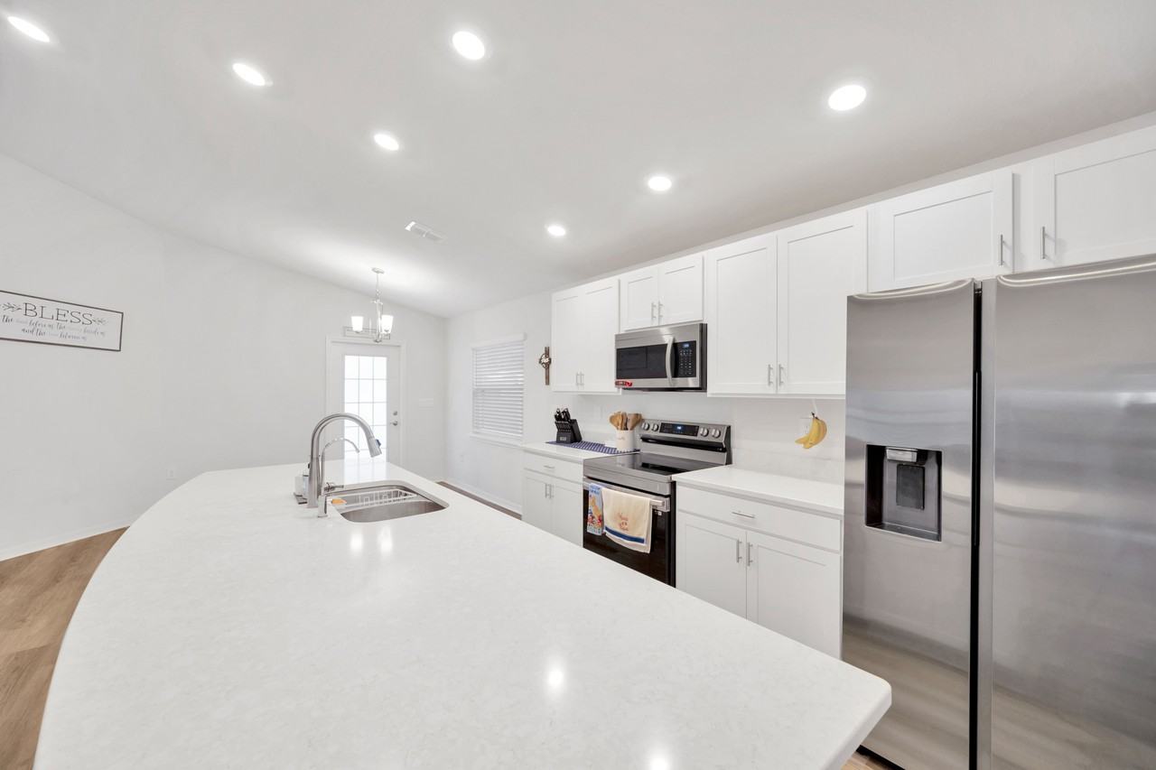 1072 Aruba Ave #1 - Photo 6 of 35