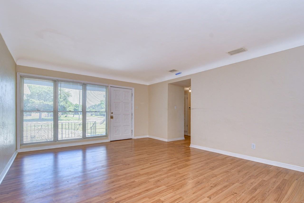 5634 9th Ave N #1 - Photo 5 of 35