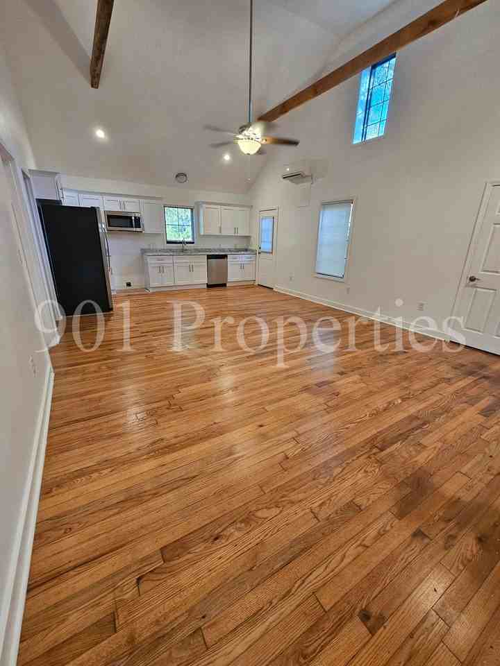 94 E Lafayette Cir #1 - Photo 2 of 10