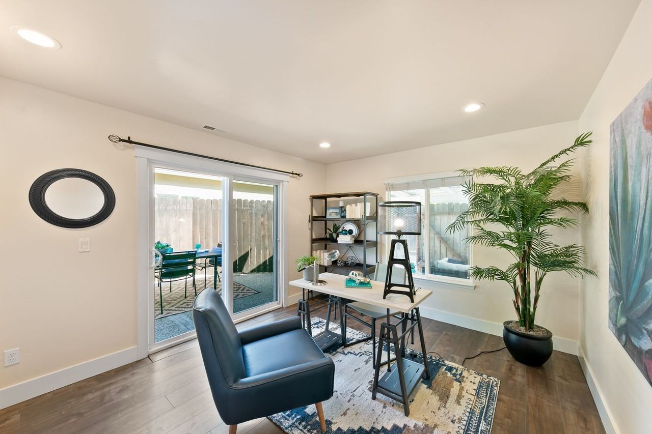 861 54th St #861 - Photo 4 of 12