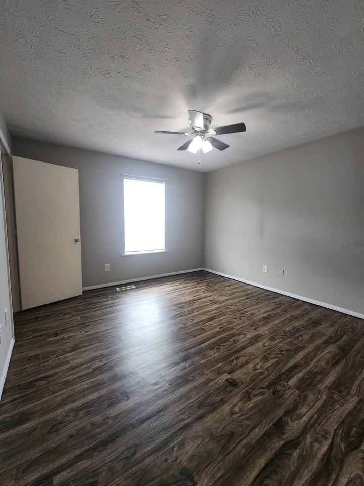 1321 Autumn Ave #1 - Photo 7 of 9