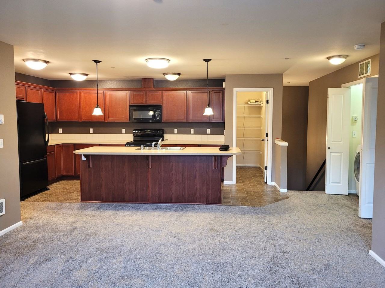355 Tremont Ave #201 - Photo 3 of 31