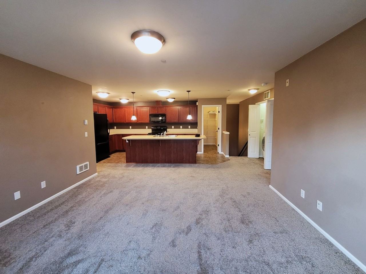 355 Tremont Ave #201 - Photo 4 of 31