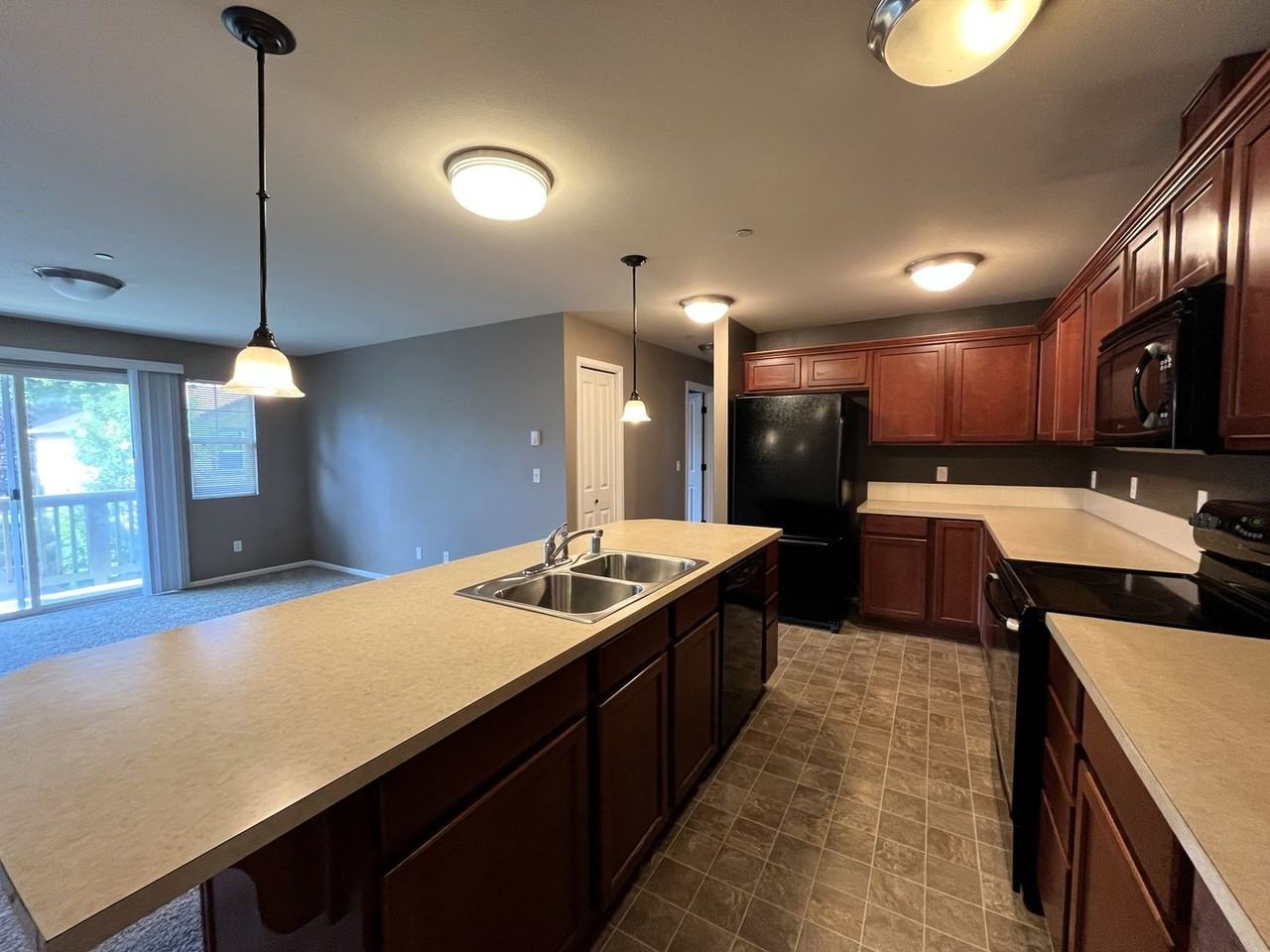 355 Tremont Ave #201 - Photo 5 of 31