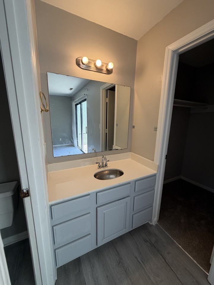 5224 Farm Pond Ln #1 - Photo 5 of 25