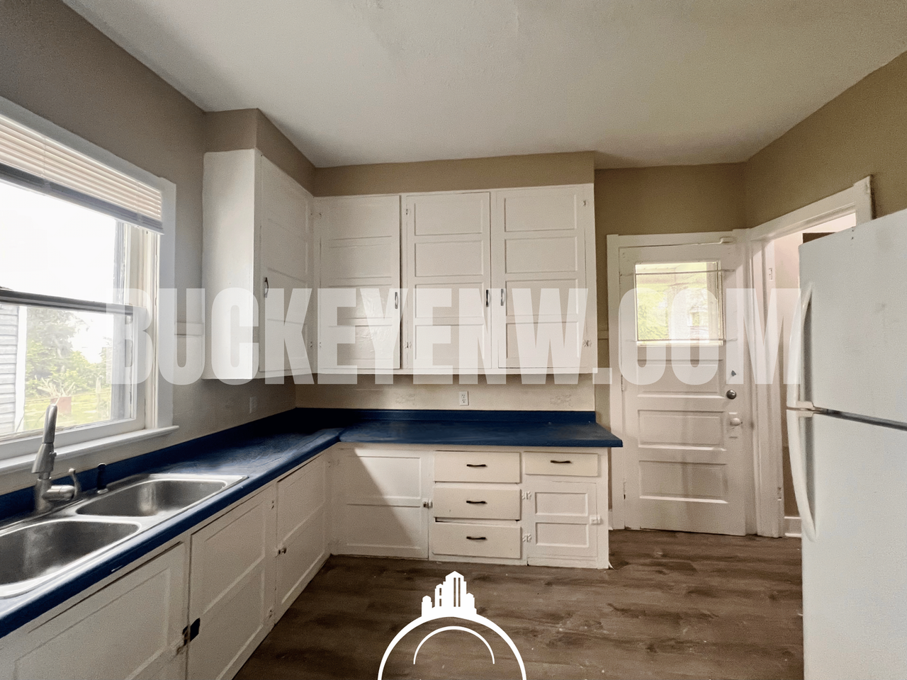 3396 Glenwood Ave - Photo 7 of 12