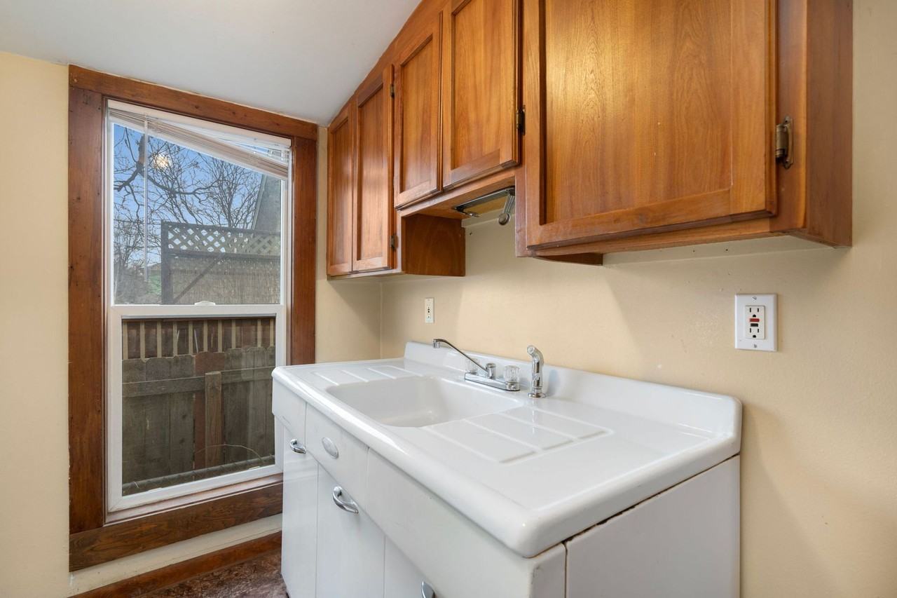 Cozy and stylish 1 bedroom, 1 - Photo 5 of 18