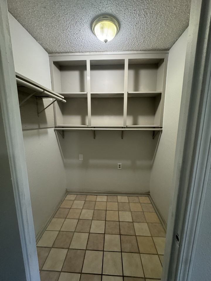 101 North Avenue - 4 #4 - Photo 5 of 8