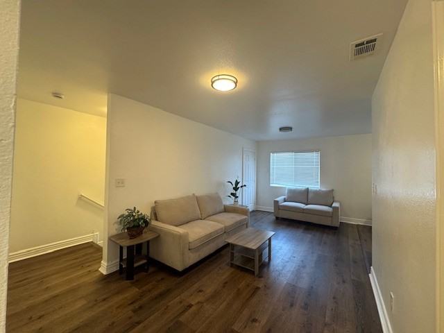 410 E 105th St #410 - Photo 2 of 3