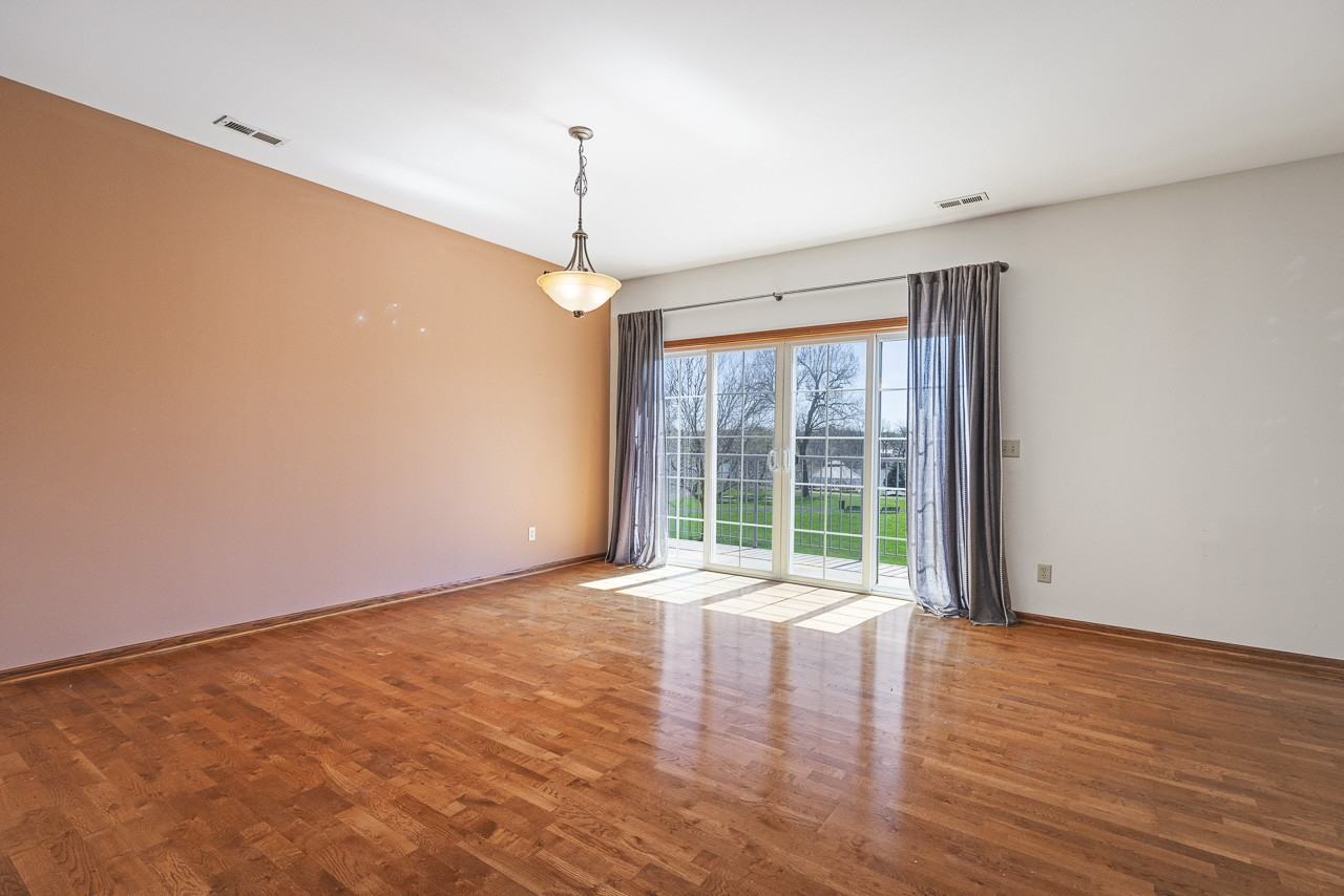 153 Hawick St #1 - Photo 6 of 7