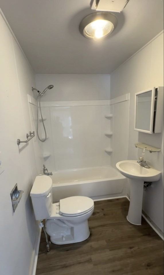 425 Liberty St #1 - Photo 5 of 9