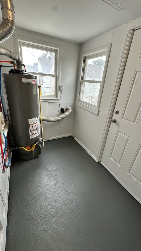 425 Liberty St #1 - Photo 7 of 9