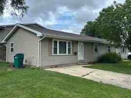 featured image of 800 E Overton St
