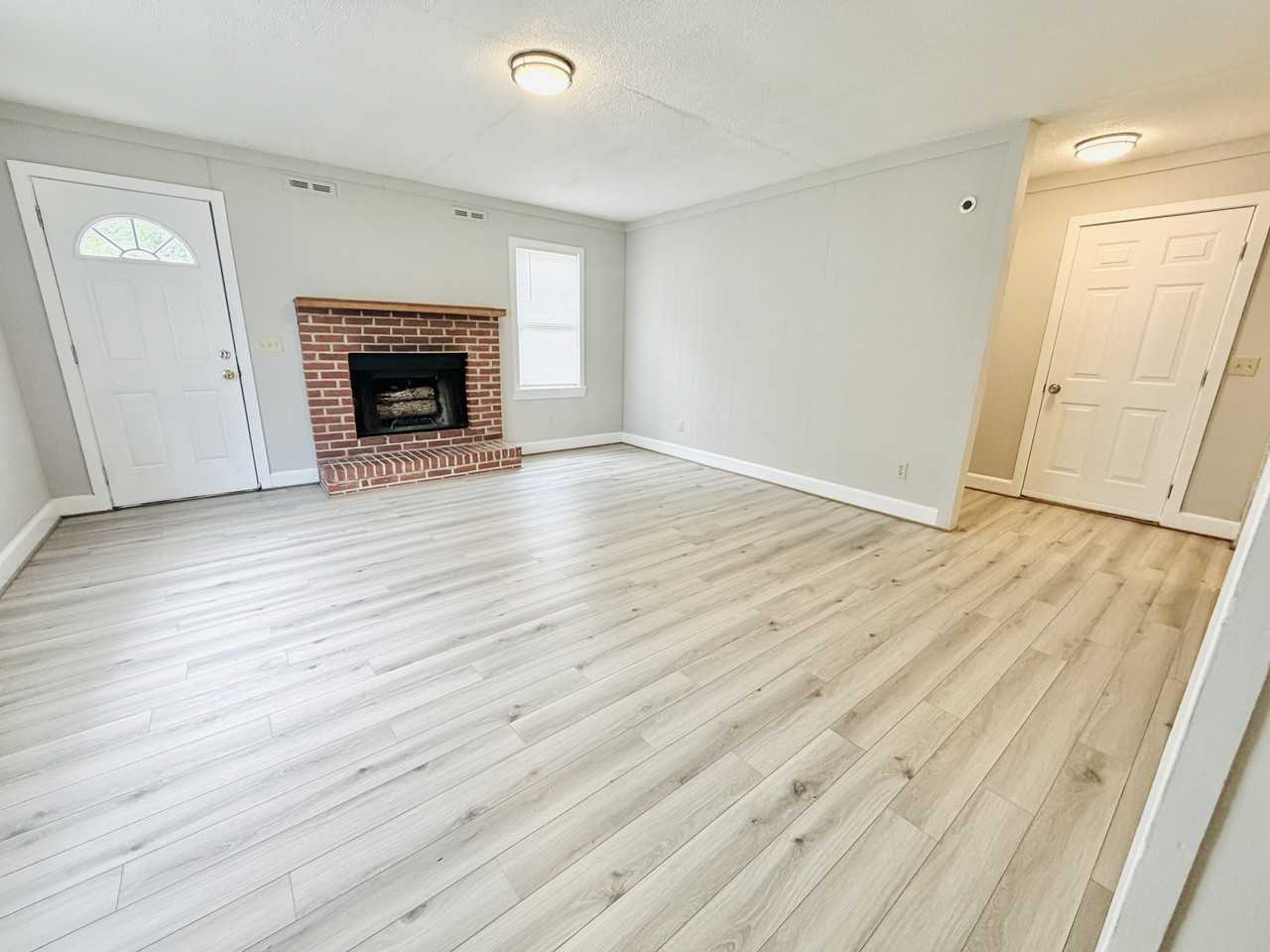 1020 Betsy Dr #1 - Photo 5 of 15