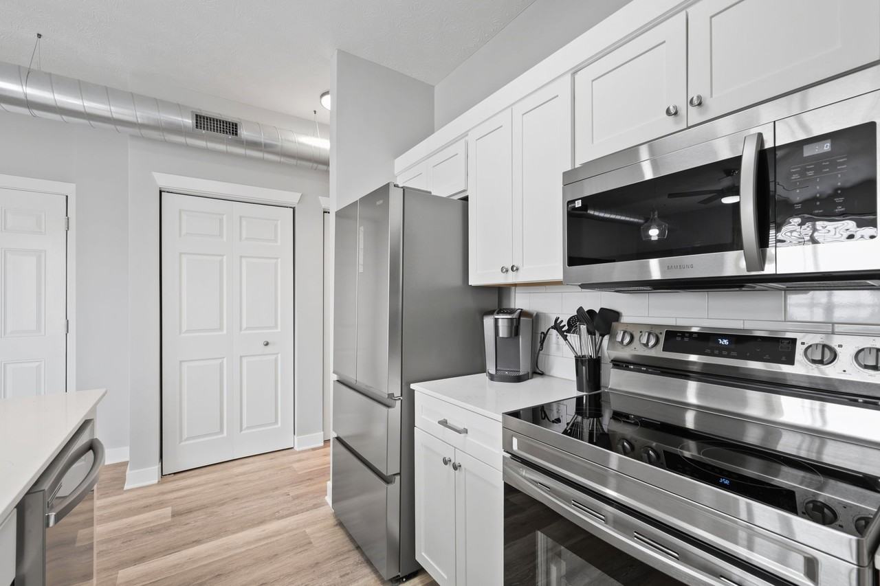 21 West 16th street21-B02 #21B02 - Photo 4 of 15
