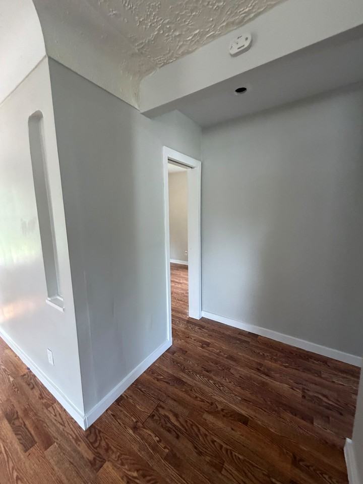 724 E 341st St #1 - Photo 7 of 16