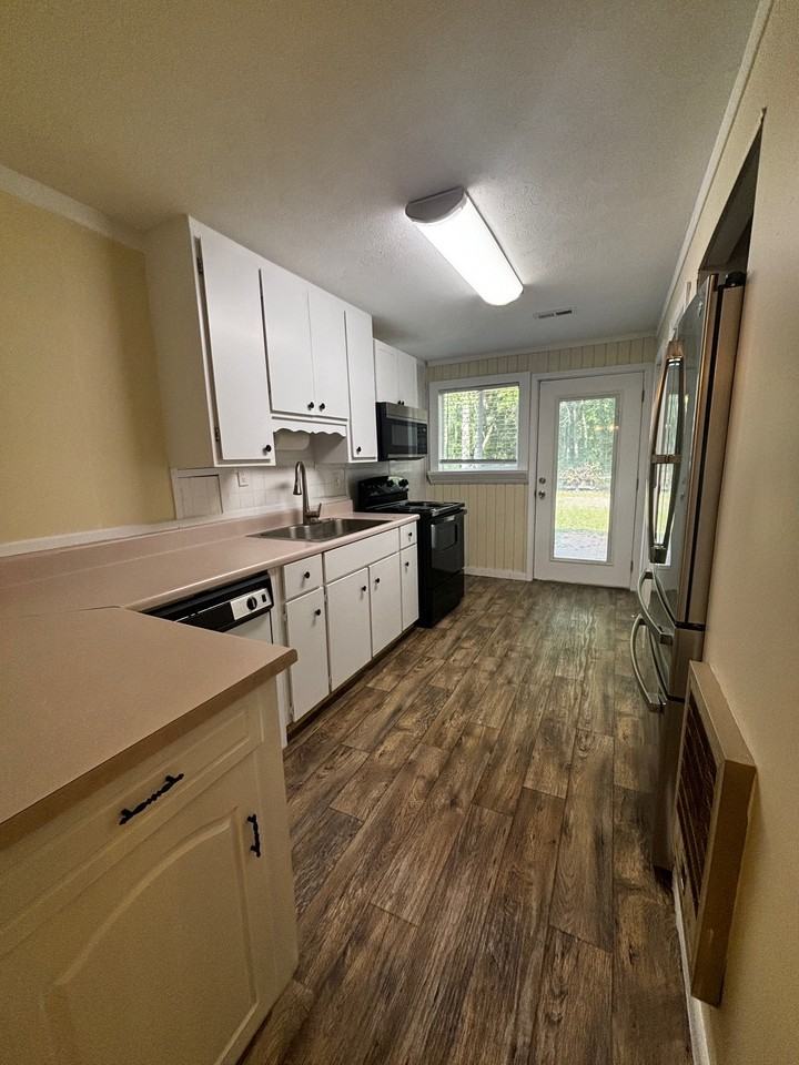 1641 Rayonier RoadUnit A #1 - Photo 2 of 7