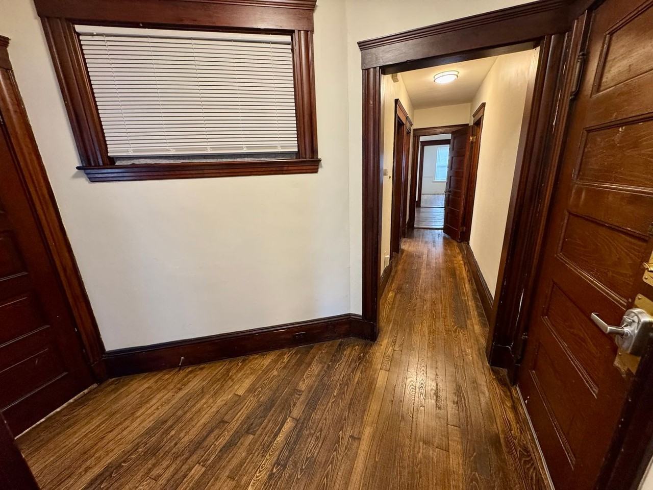 9 Fairfield St - Photo 4 of 14