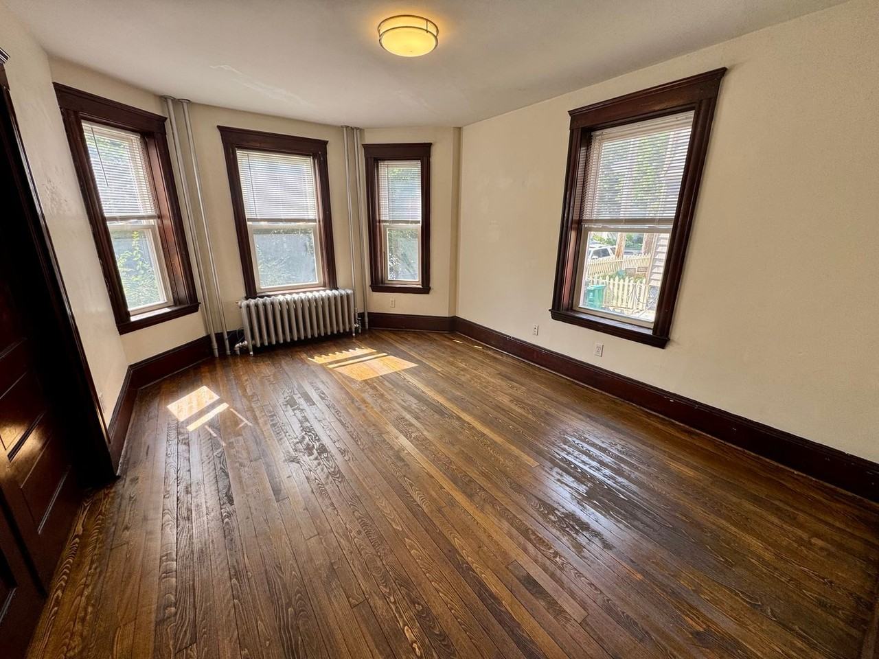 9 Fairfield St - Photo 5 of 14
