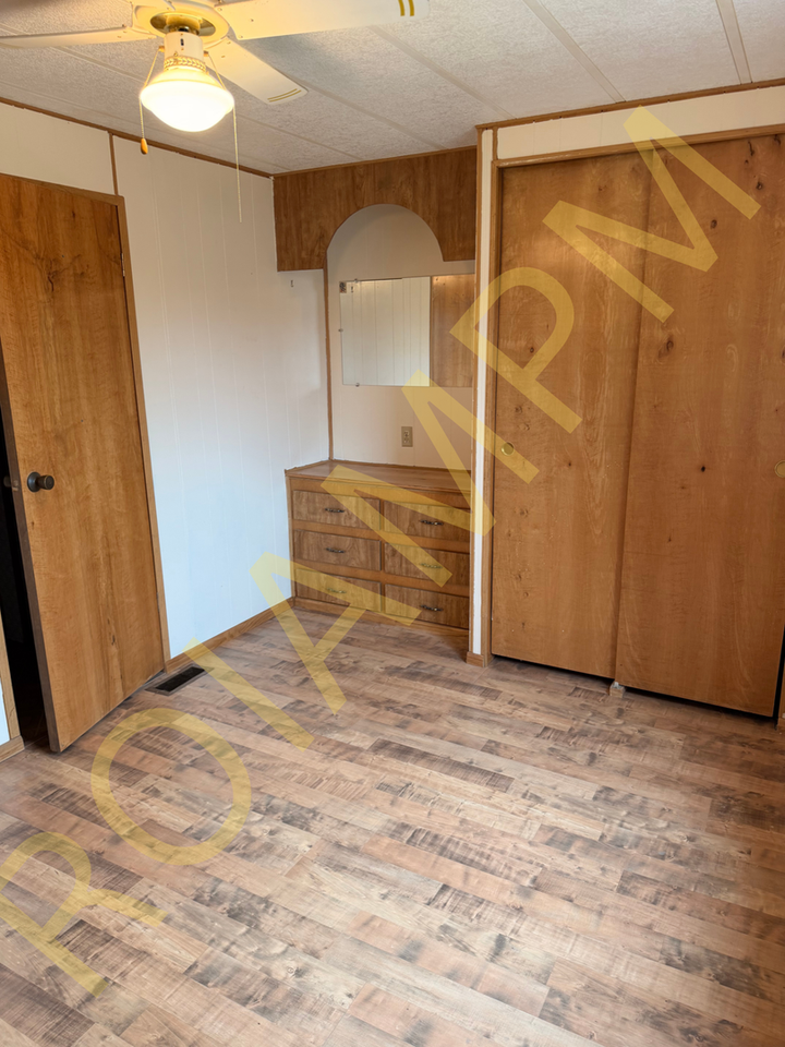 731 Polk St W - Photo 5 of 8