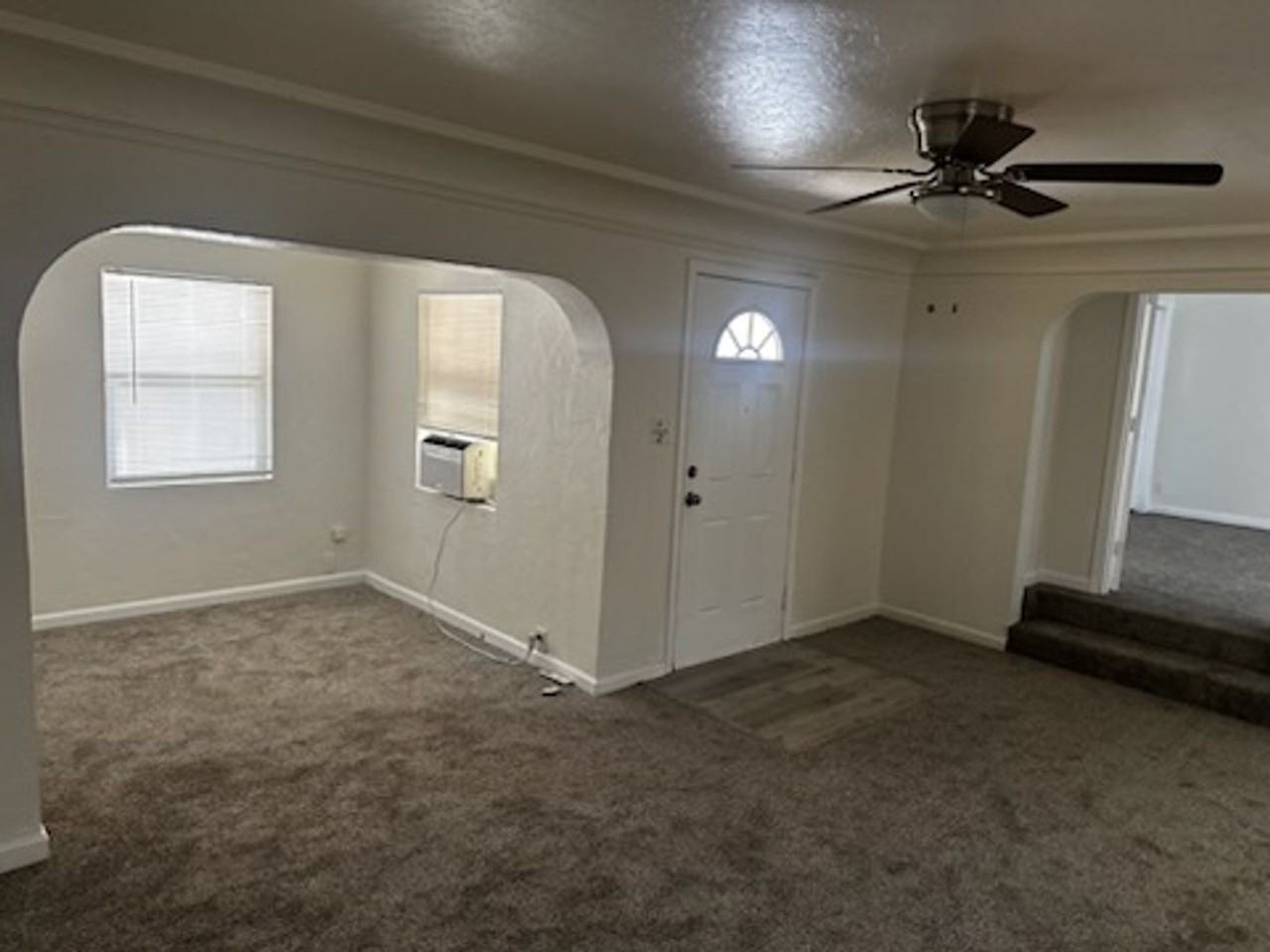 1204 Grange St - Photo 3 of 13