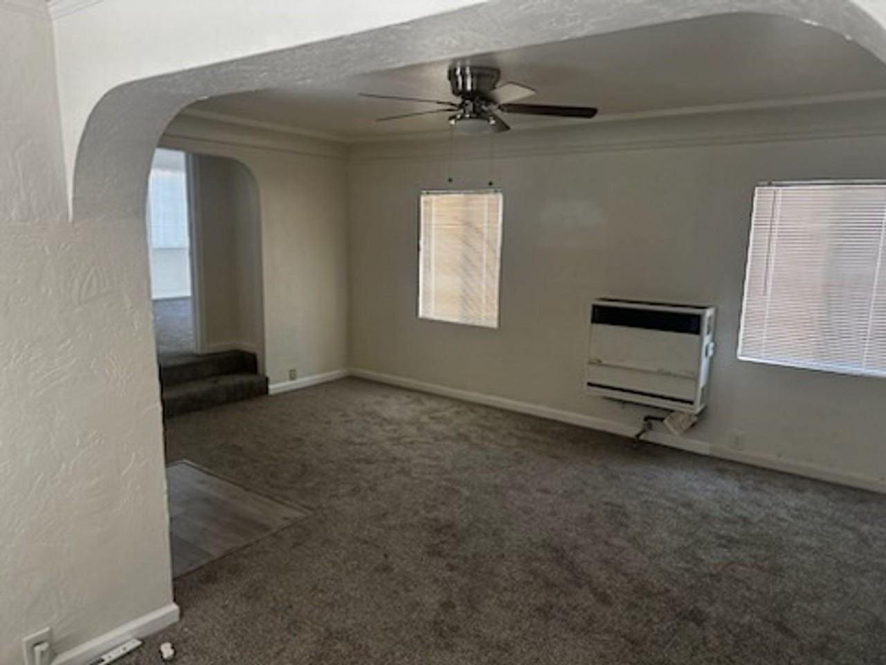 1204 Grange St - Photo 4 of 13