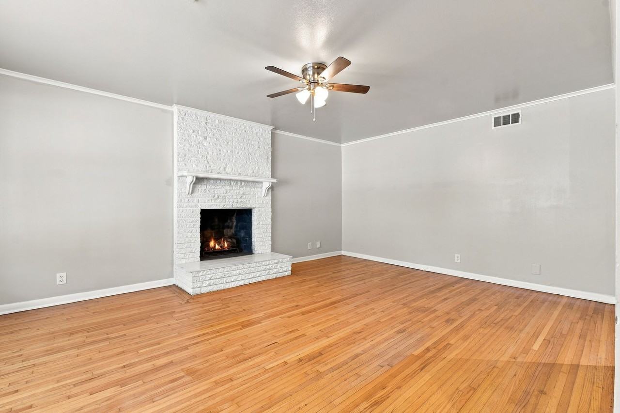 6624 E 27th Pl - Photo 3 of 22