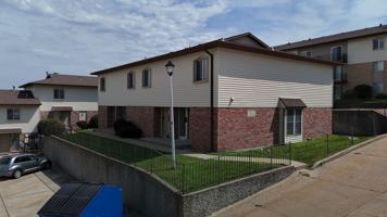 featured image of 829 Southwest Blvd