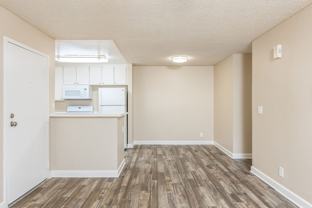 Willow Creek Apartments - Photo 1 of 1