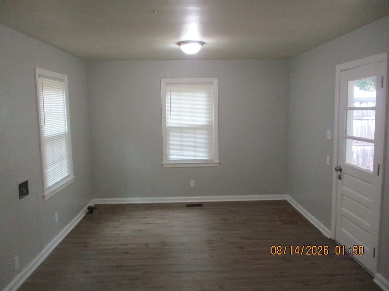 1002 9th Ave - Photo 6 of 10