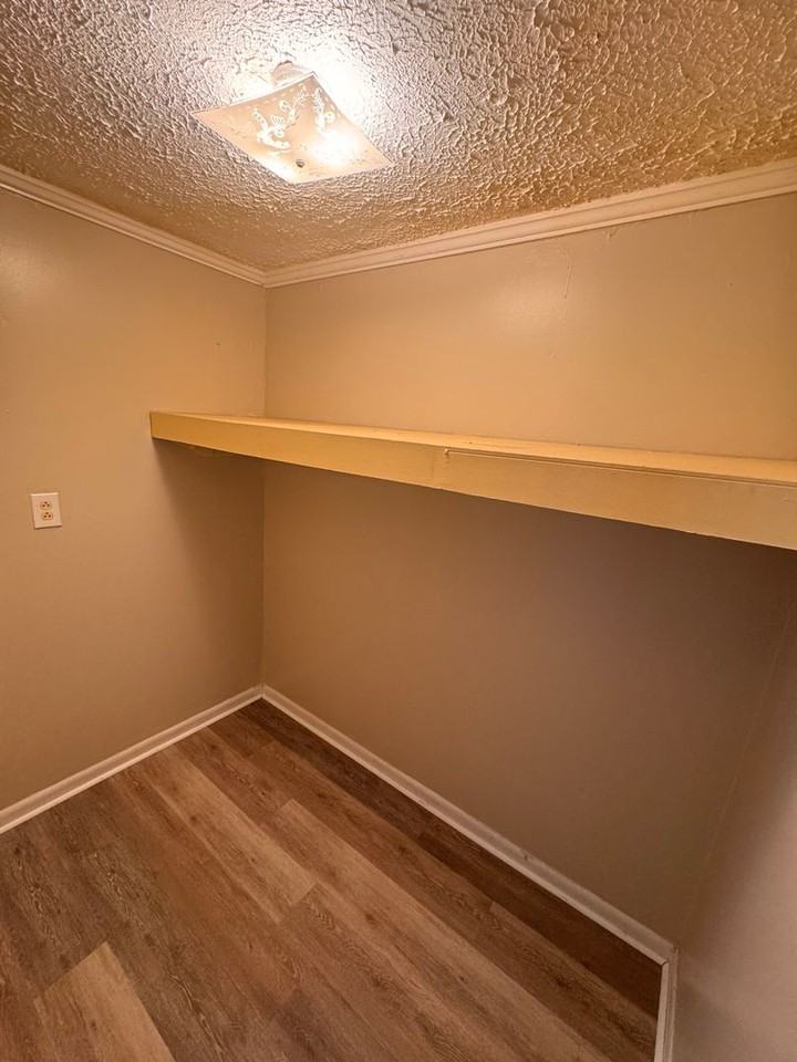 2306 Center Dr - Photo 3 of 13
