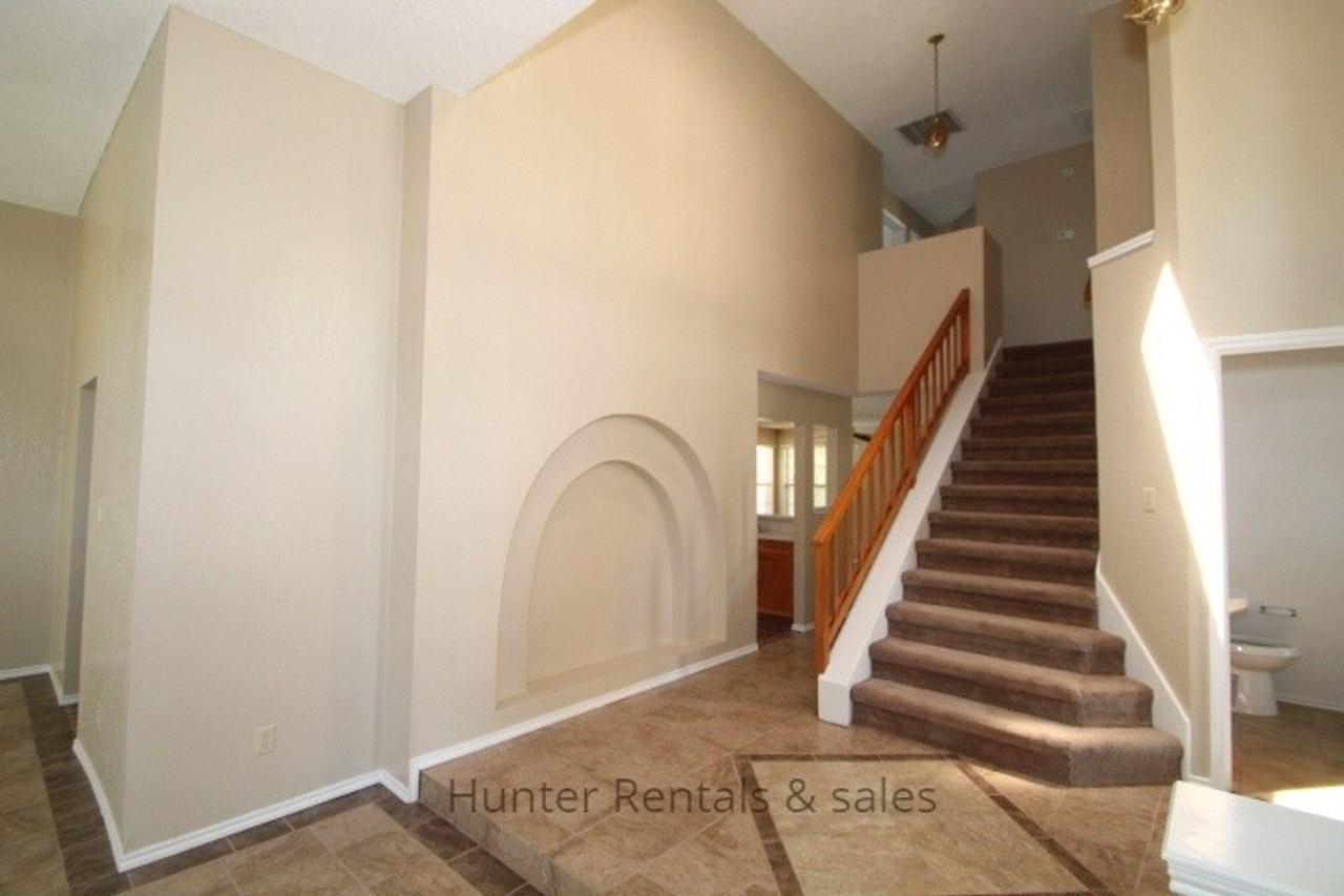 300 Sioux Cir - Photo 7 of 17
