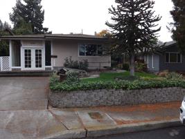 featured image of 514 W 16th St