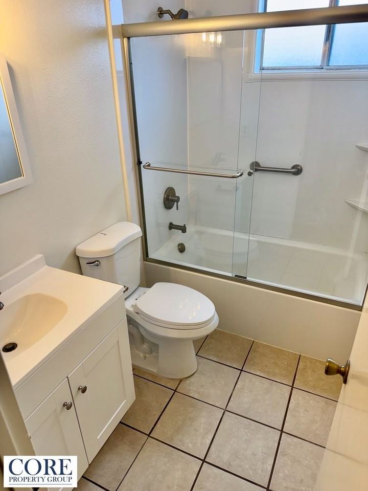 10026 Ashdale Ln - Photo 2 of 14