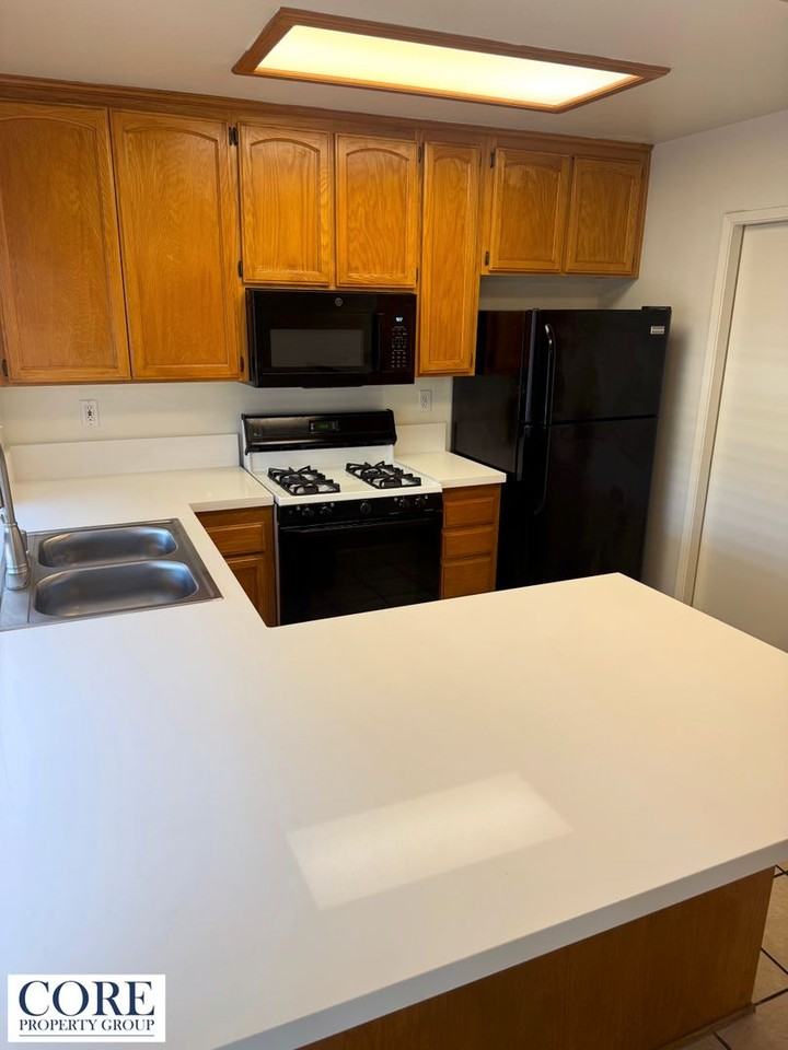 10026 Ashdale Ln - Photo 3 of 14