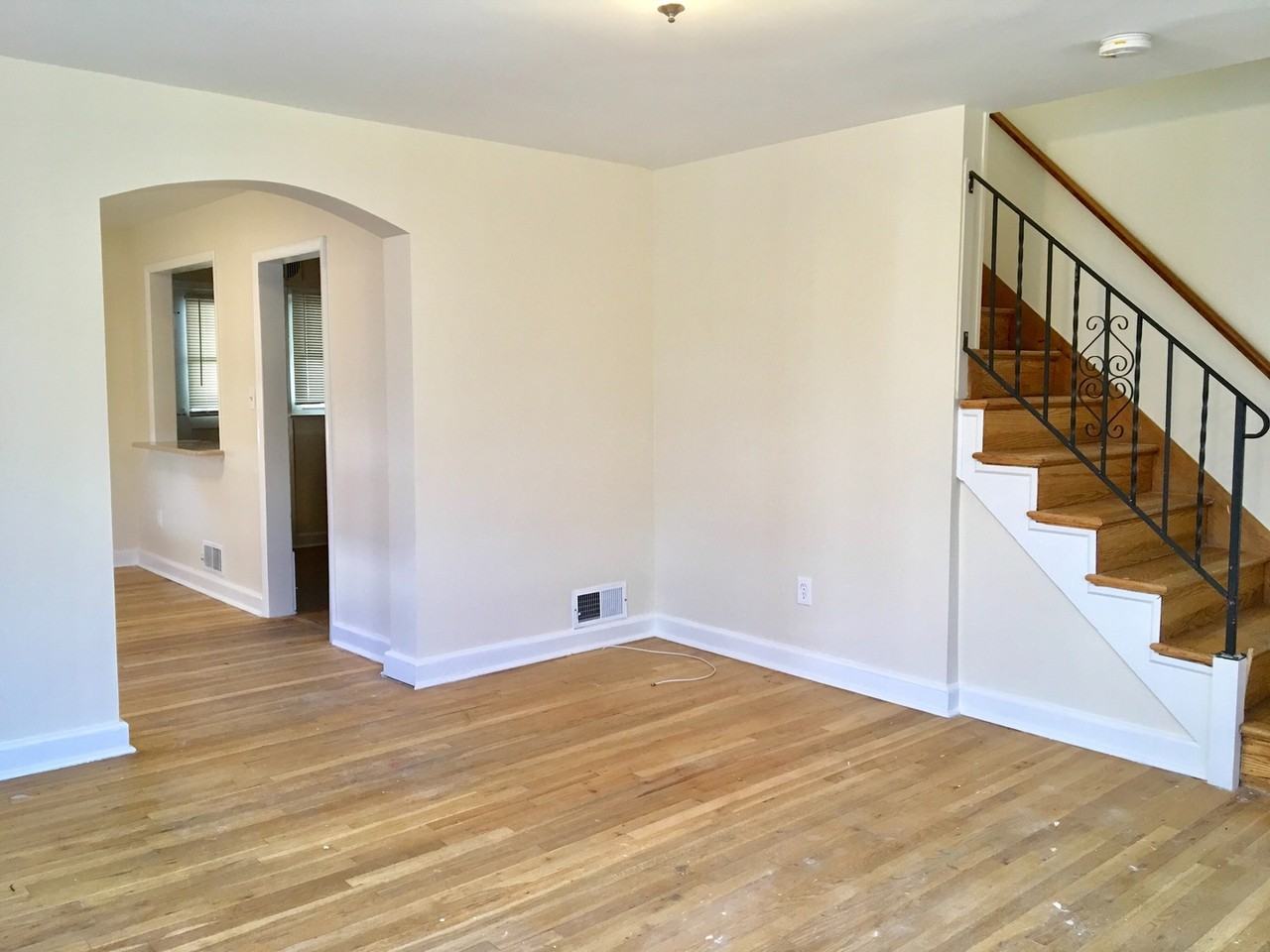 7226 Bridgewood Dr - Photo 4 of 25