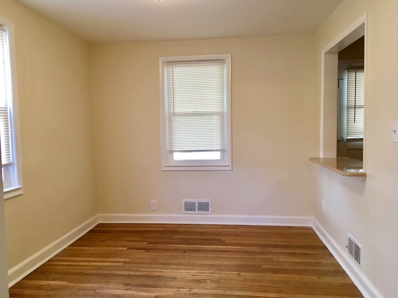 7226 Bridgewood Dr - Photo 7 of 25