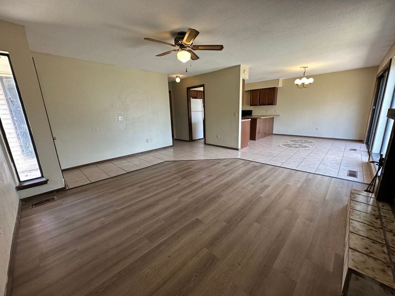 3718 Southwind Ave - Photo 4 of 23