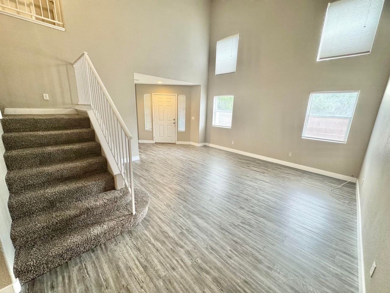 9844 Via Delores Ave - Photo 2 of 35