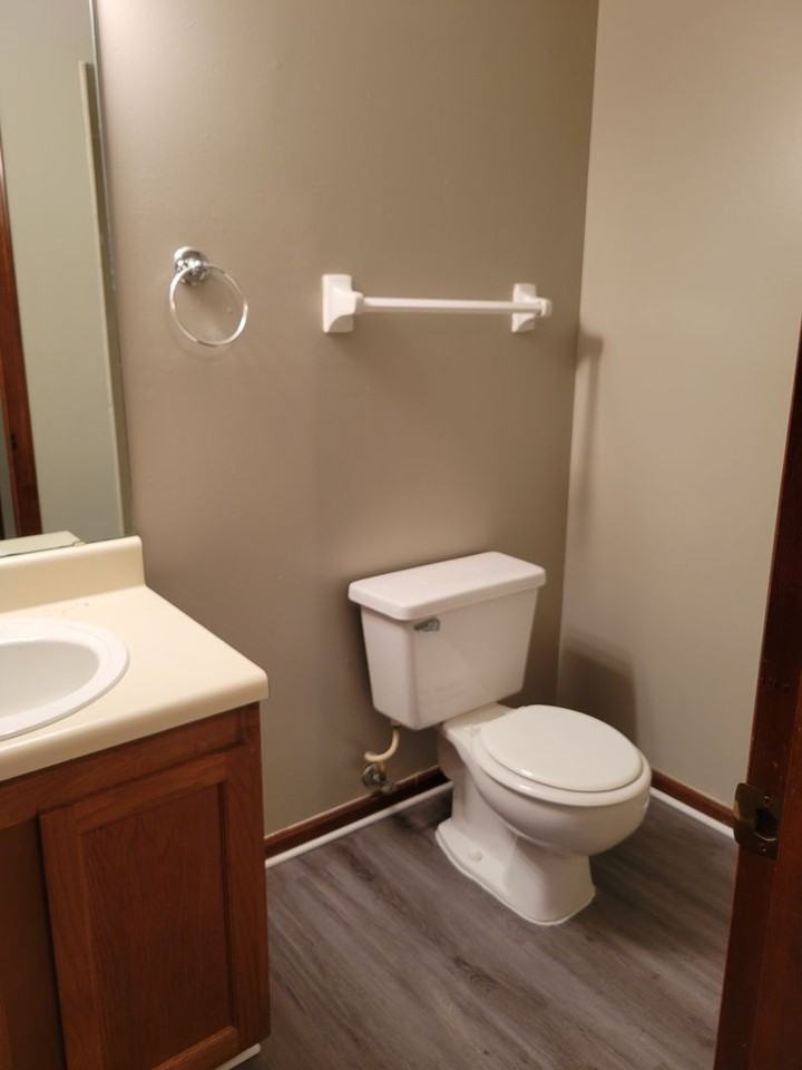 1342 Independence Dr #C - Photo 5 of 11