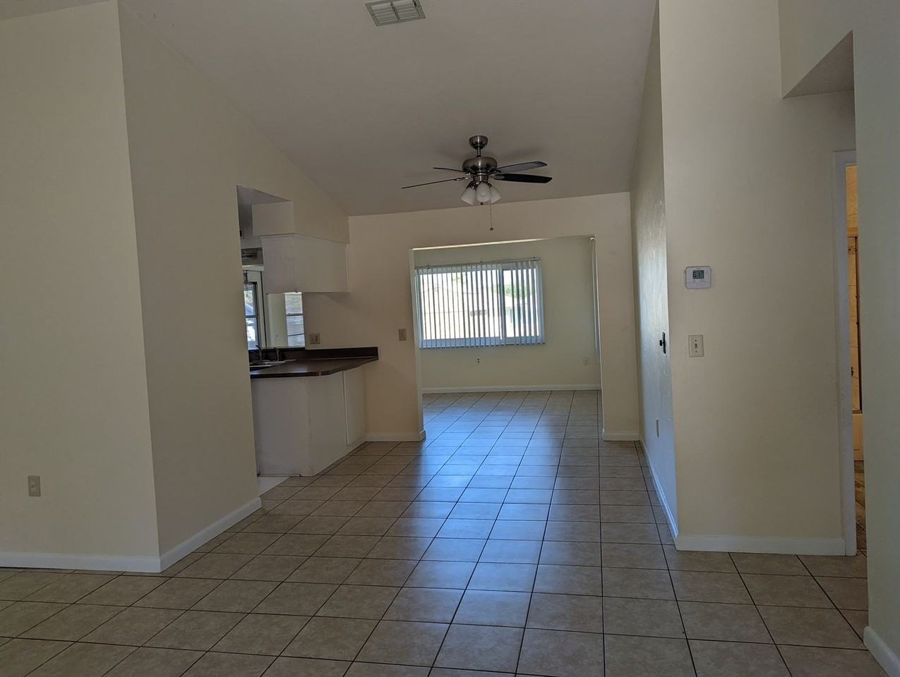 1003 W Buttonbush Dr - Photo 3 of 17